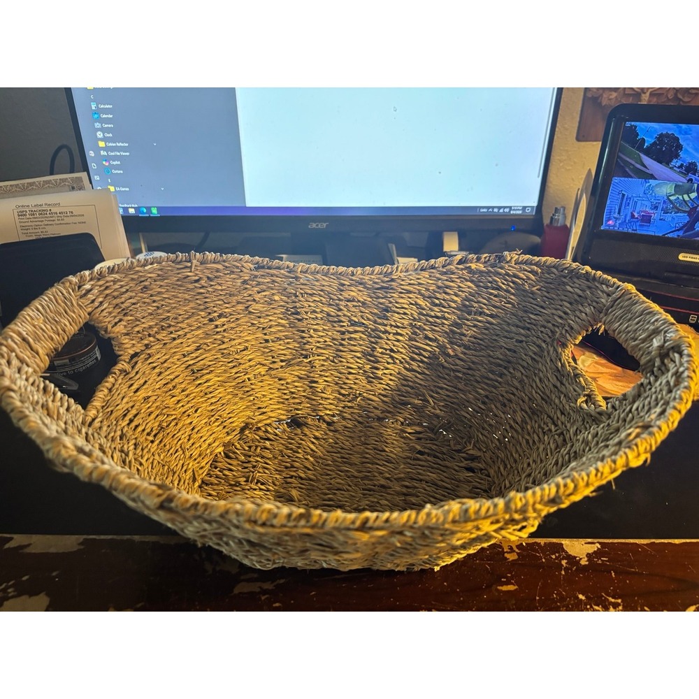 vintage Woven gathering basket Floral Arrangement.  Large Money Basket Etc?